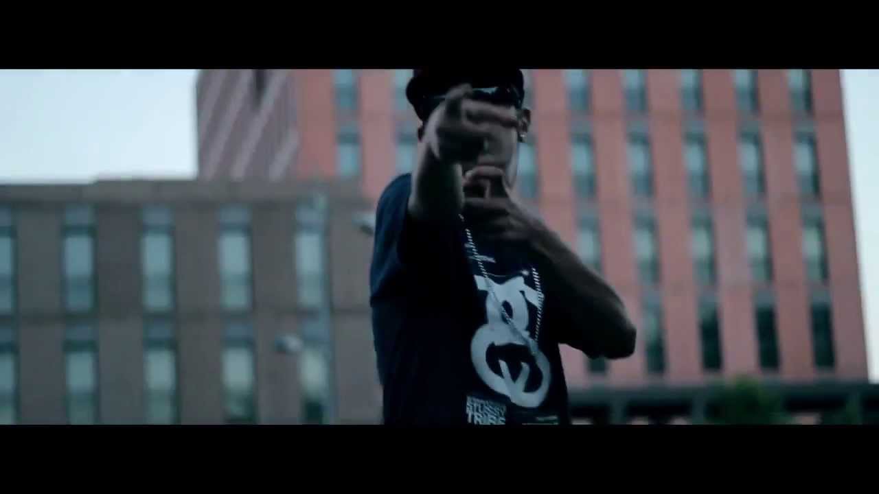 CAPO PLAZA - PER LA STRADA |OFFICIAL VIDEO| PROD MOJOBEATZ