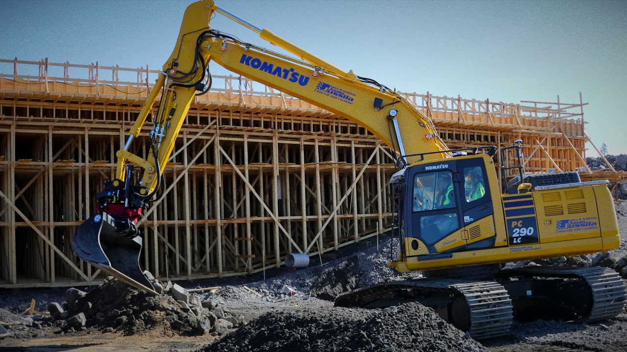 Komatsu PC290LC-11