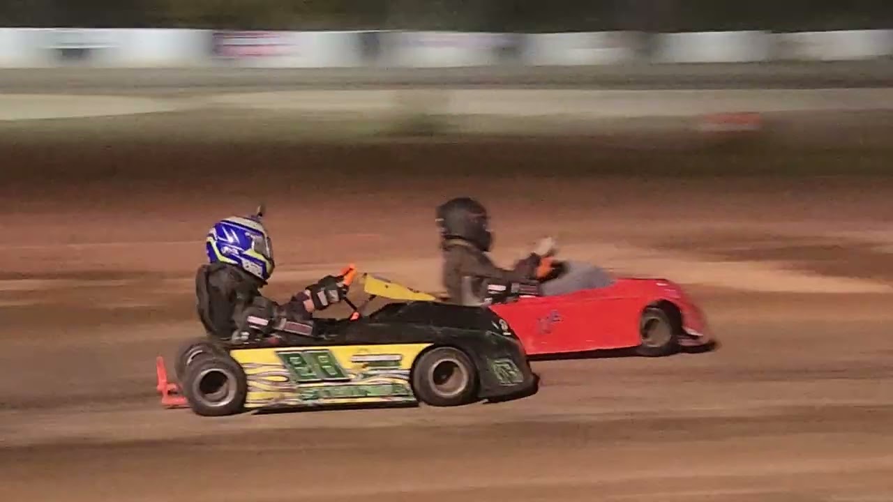 Predator 350 feature from Flat Run Speedway on Saturday 9/13/25