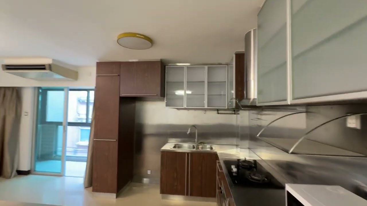 #西貢村屋#西貢物業# 慶徑石建築面積700x2=1400上複式1/F+2/f+700呎天台3房(其中一個套房）車位🎁租金$28000元售價1250萬🎁#西貢阿龍9382 9320曾生Daniel