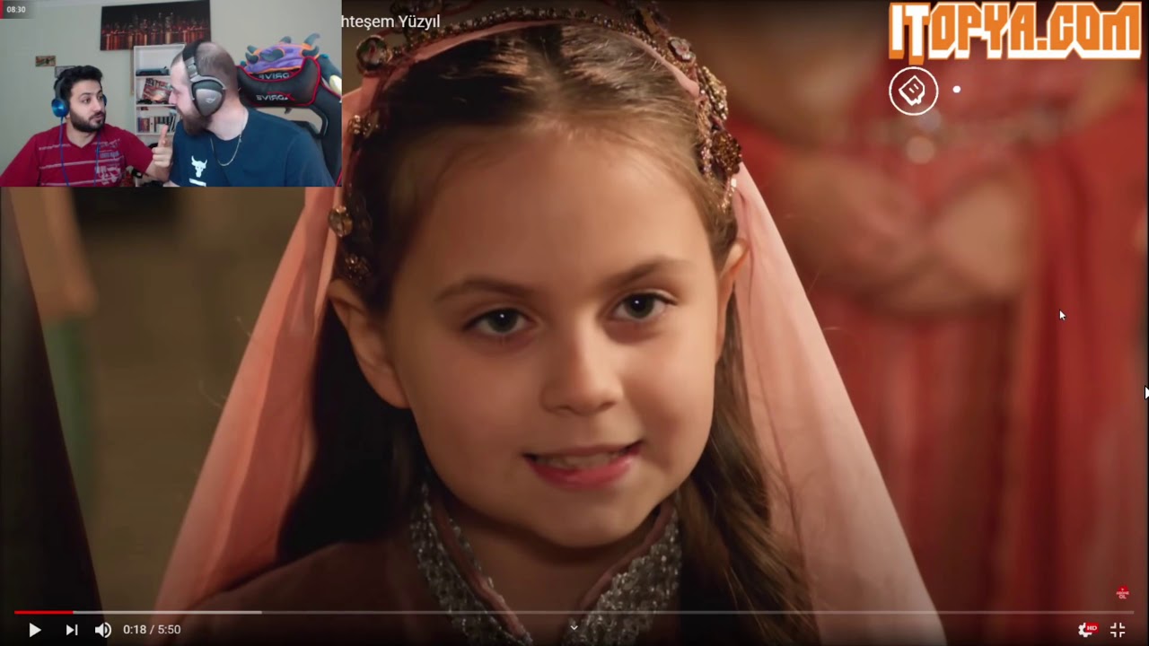 memreyildiz | Muhteşem yüzyıl izliyorrr ( hürrem falan filan fennna ) W/ Gar görevlisi