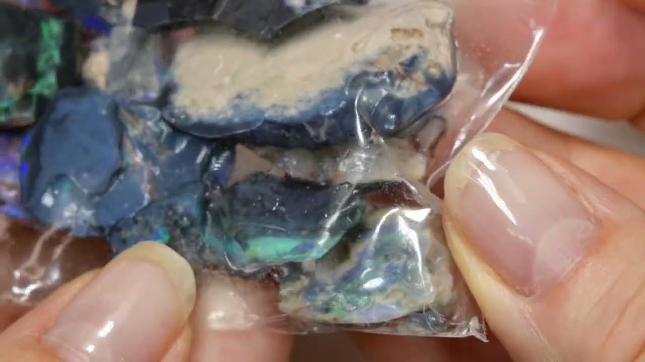 💰 AUD 280 AUD ...244.7 cts Rough Opal Parcel Lightning Ridge - Potch and Colour CMR