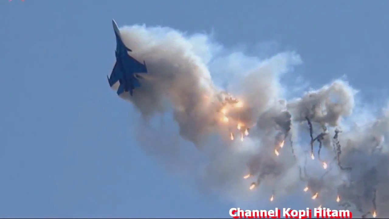 Sukhoi Jet Fighters - Amazing Supermaneuverability