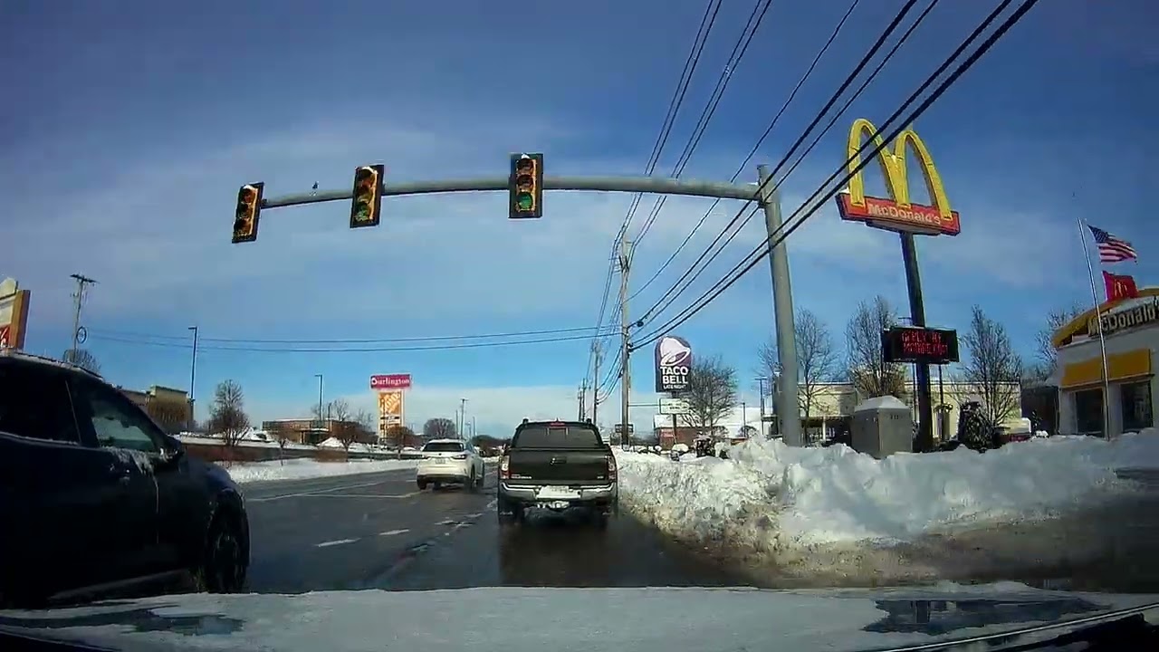 Wintery drive from Cranston to Lincoln, Rhode Island