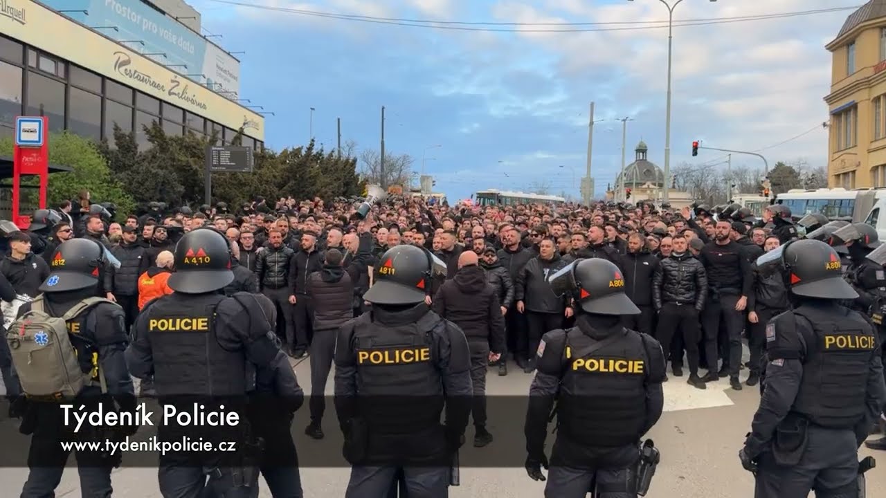 BEZPEČNOSTNÍ OPATŘENÍ: POCHOD FANOUŠKŮ AC MILÁN DO EDENU