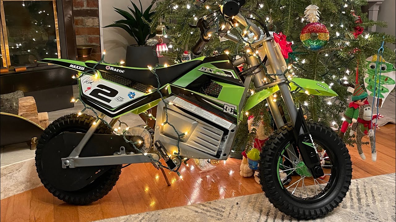 Распаковка и первый тест-драйв электрического внедорожного мотоцикла Razor SX350 McGrath.