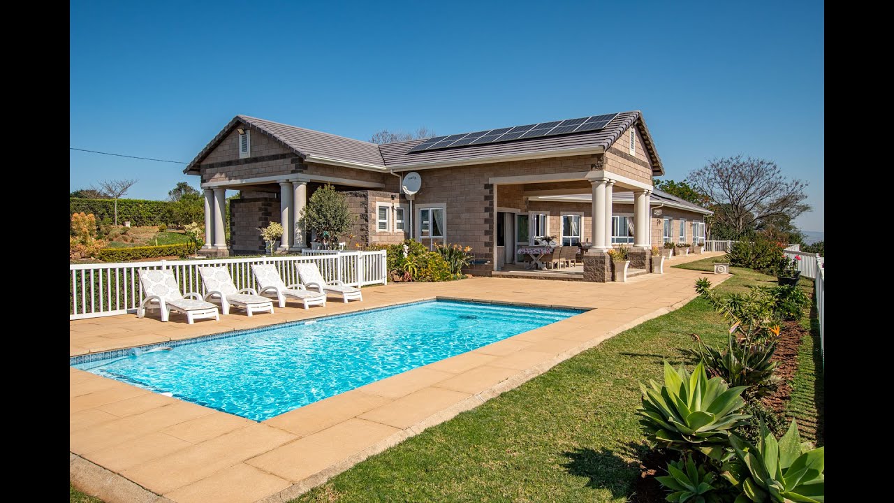 R7,350,000 | 23,600m² Small Holding For Sale in Summerveld