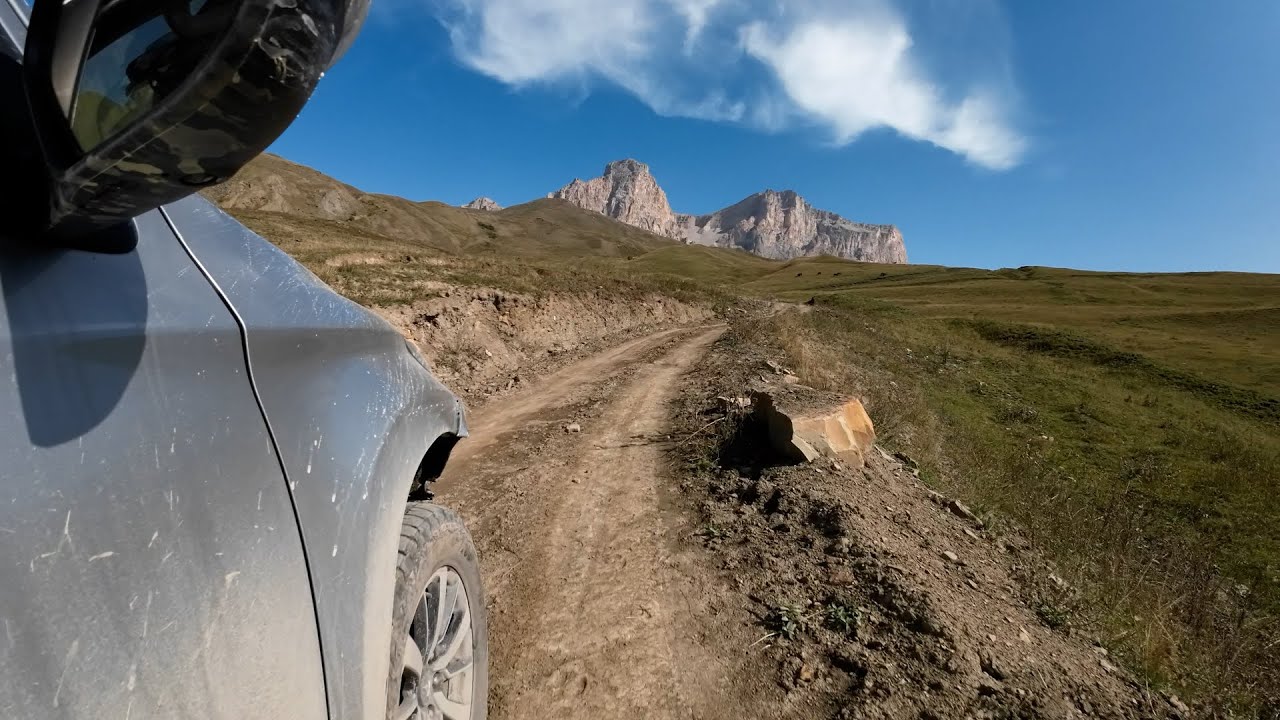 Перевал Думала. Октябрь 2022. Mitsubishi Pajero sport 3/ Nissan Pathfinder 3