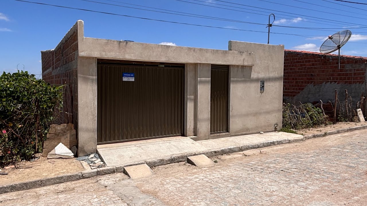 510- CASA GRANDE TODA MOBILIADA A VENDA NA RUA JACÓ FELICIANO