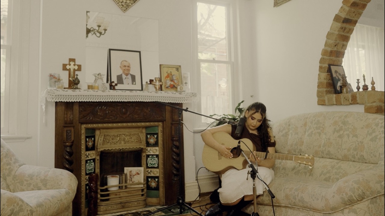 Shadow – Nicole Issa (Live From The Area)