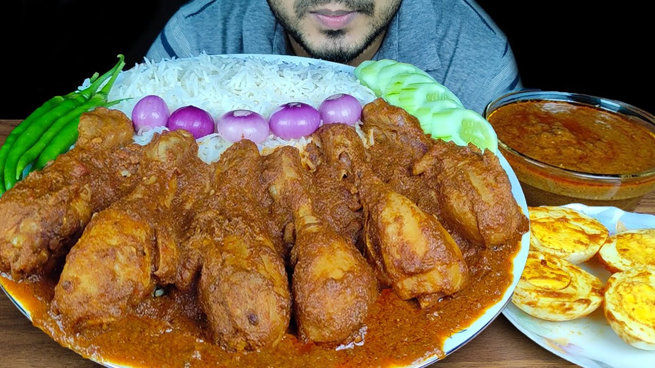 EATING SPICY CHICKEN LEG CURRY AND EGGS WITH RICE, CHILI, ONION | FOOD EATING VIDEOS | EATING SOUNDS