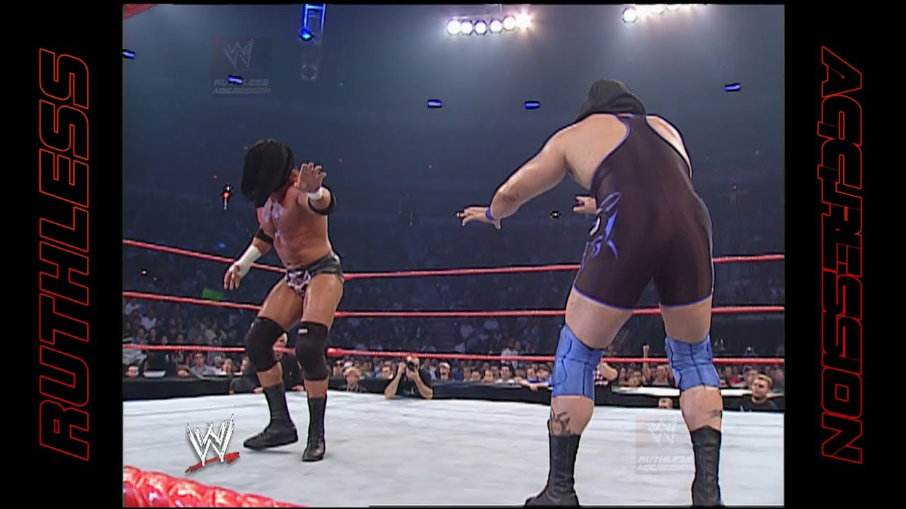 Triple H vs. D'Lo Brown - Blindfold Match | WWE RAW (2002)
