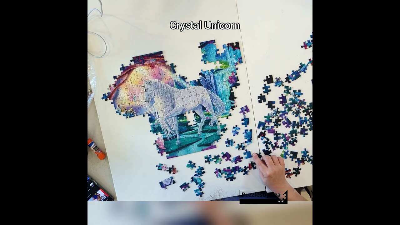 Ravensburger | Crystal Unicorn | Mia Steingraber | 2024 | 300 pieces | No. 120008705