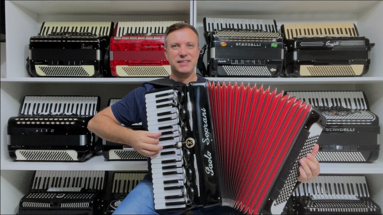 Acordeon Paolo Soprani - Quarta de voz - 13/7 Registros - 11.8 kg - 49 cm