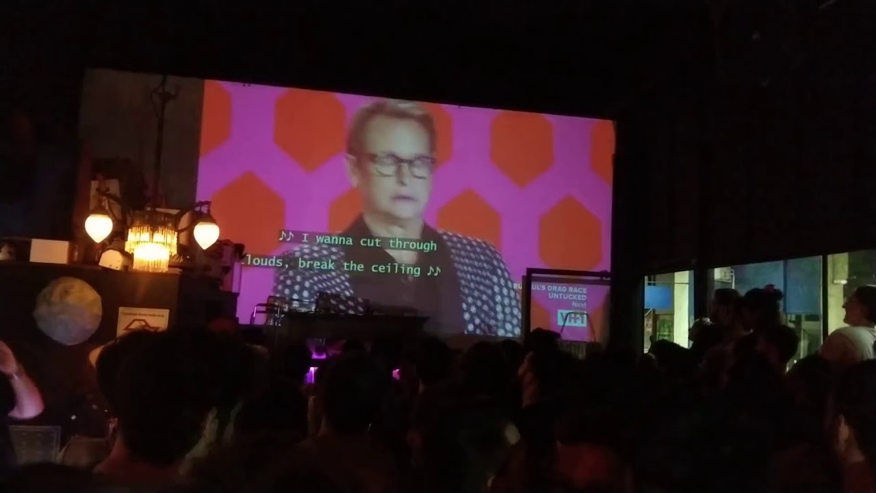 Brazil reactions to Monique Heart vs The Vixen lipsync at @Heteronormadiva - SP