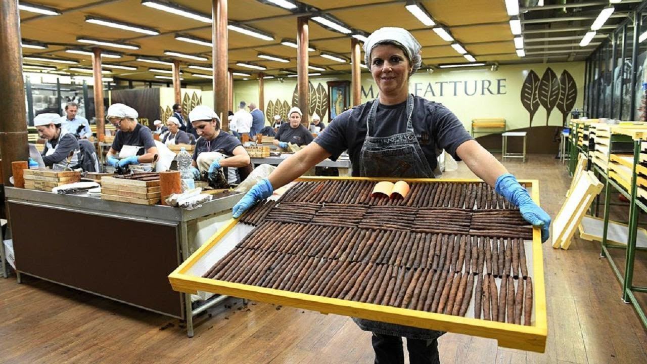 Sua eccellenza il sigaro Toscano festeggia 200 anni