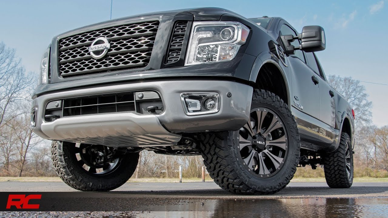 Nissan Titan (Non-XD) 2017&nbsp;года с 3-дюймовым болтом в лифт-комплекте подвески от Rough Country