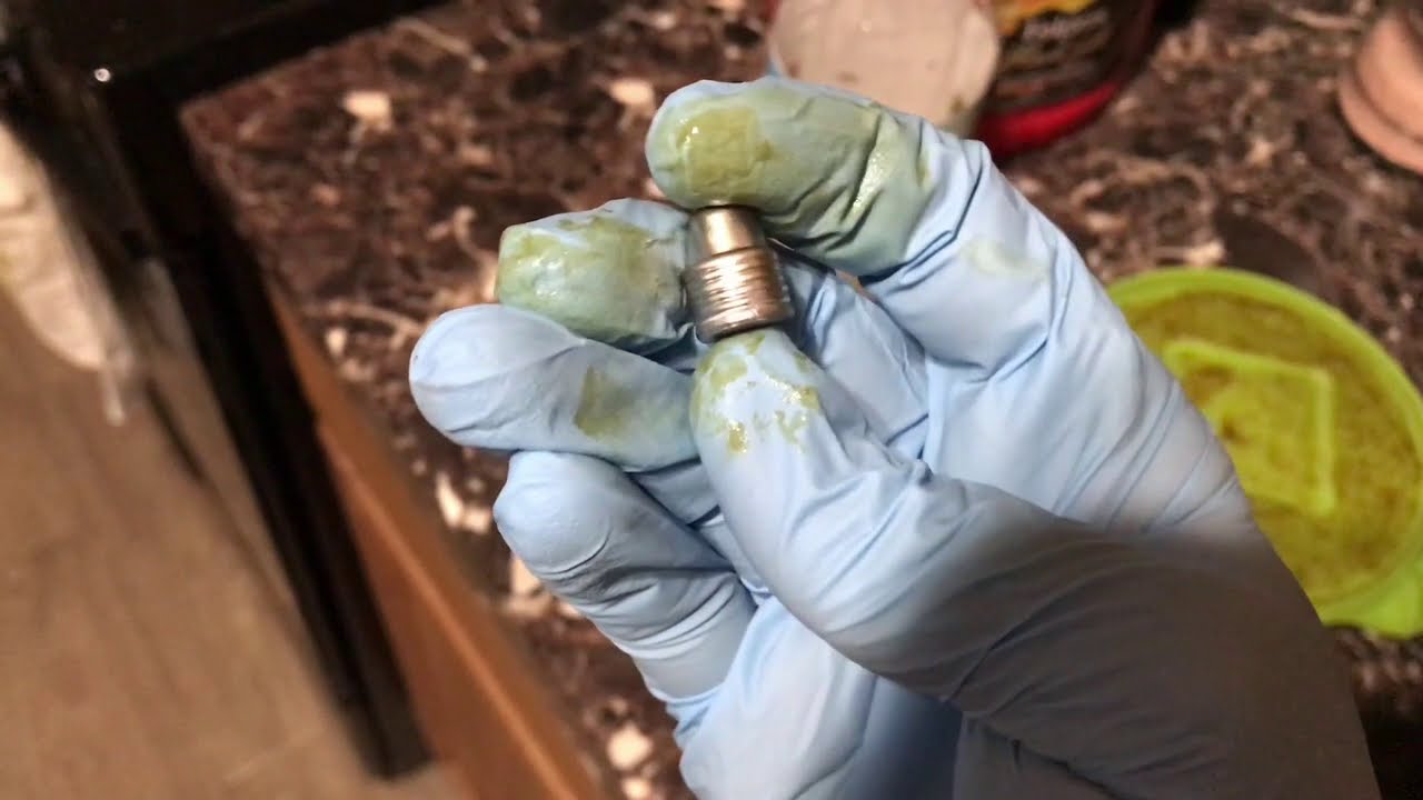 Bullet casting for beginners - tumble lube with Lee Alox
