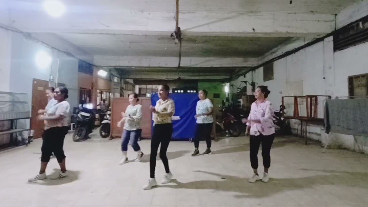 Jazz It Up Line Dance (Demo)