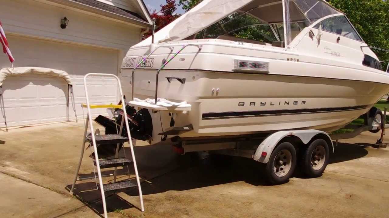 '97 Bayliner 2252