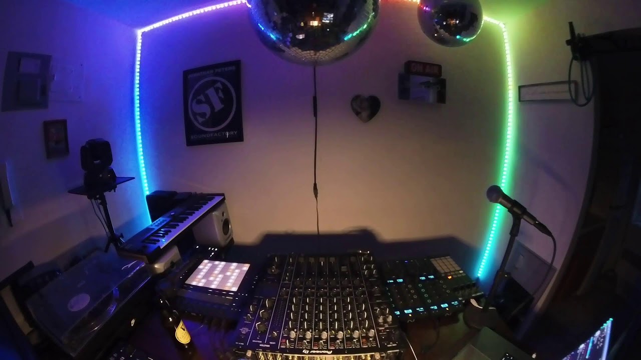 Live Valentines day house mix with DJ Stavybo 02-14-2026