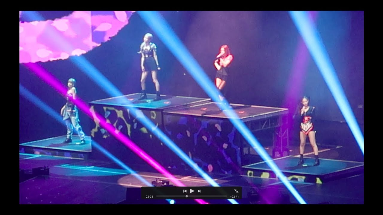 FanCam|BLACKPINK - Talking+Kiss and Make Up|World Tour 