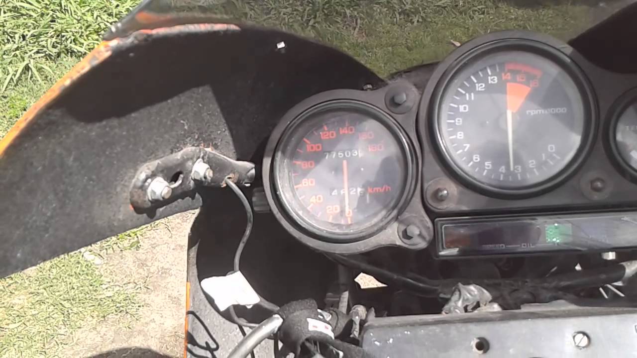 Vfr 400 con Yoshimura