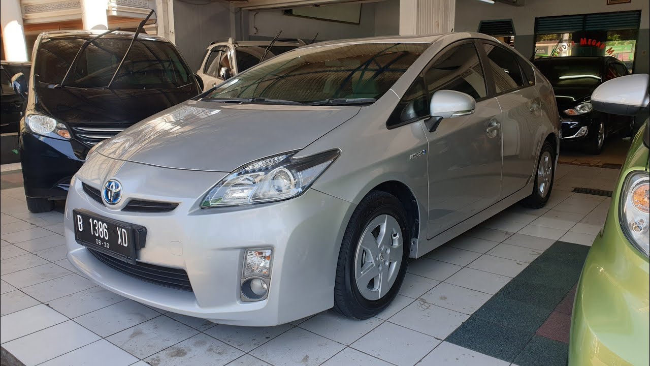 Toyota Prius Mk3 1.8 Hybrid 2010 [XW30] In Depth Review Indonesia