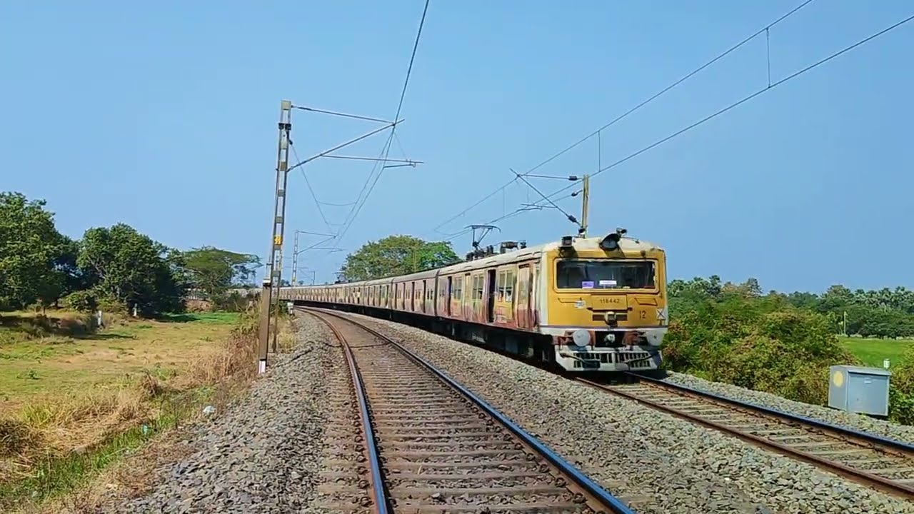 ⚡ DANGEROUS 110 v/s 130 [KMPH GARIBRATH + INTERCITY EXPRESS + MALDATOWN + VAJRO LOCAL] TRAIN PASSING