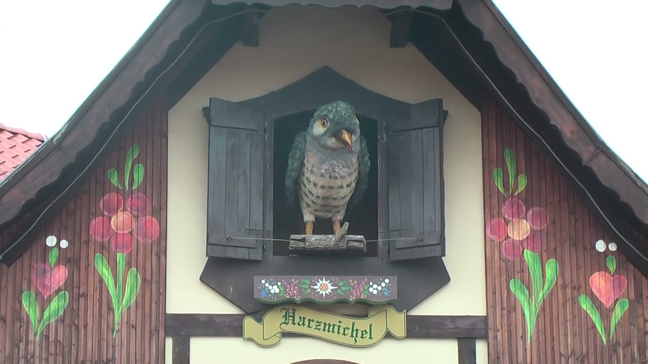 Gr&ouml;&szlig;te Kukucksuhr in Gernrode (Harzmichel genannt)