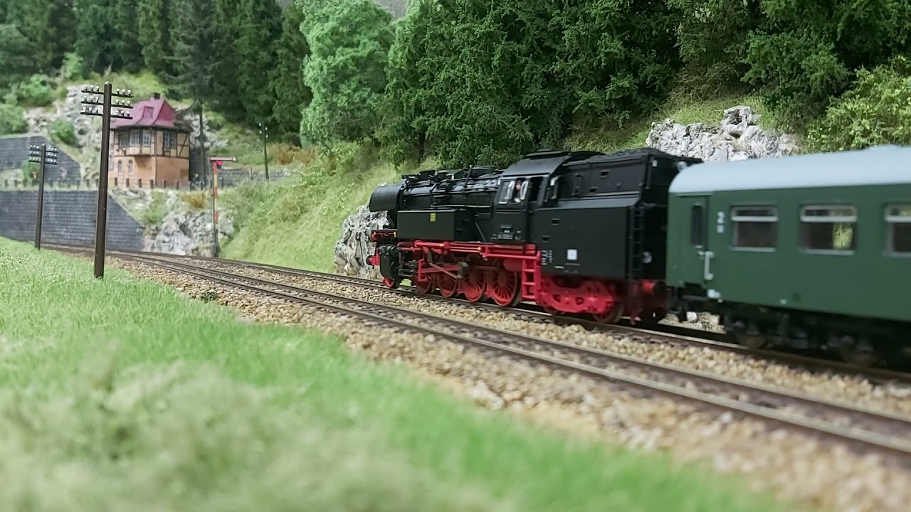 Zugbetrieb bei der DR durchs Gebirge