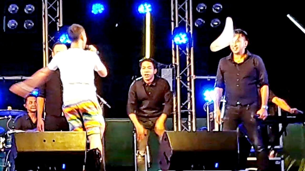 เต้นจนรองเท้าหลุด บริษัทฮาจำกัด บอล เชิญยิ้ม โรเบิร์ต สายควัน น้าค่อม