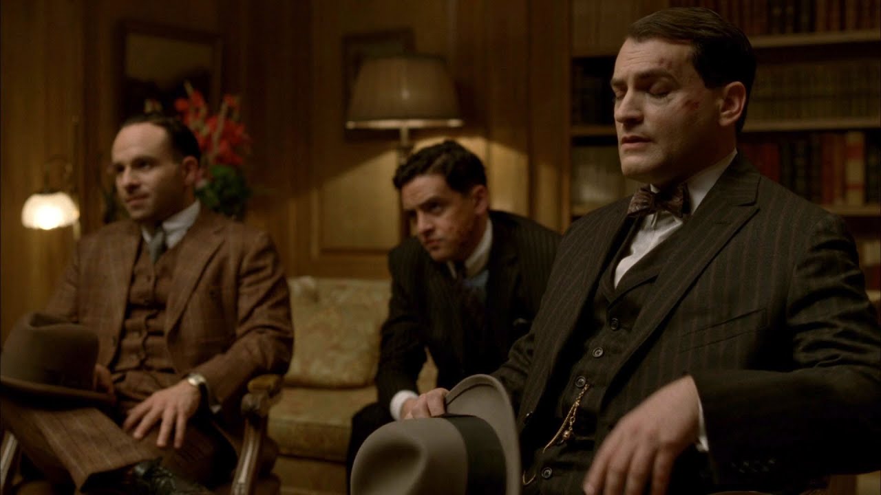 Boardwalk Empire season 3 - Nucky is meeting with his gangster associates after the explosion