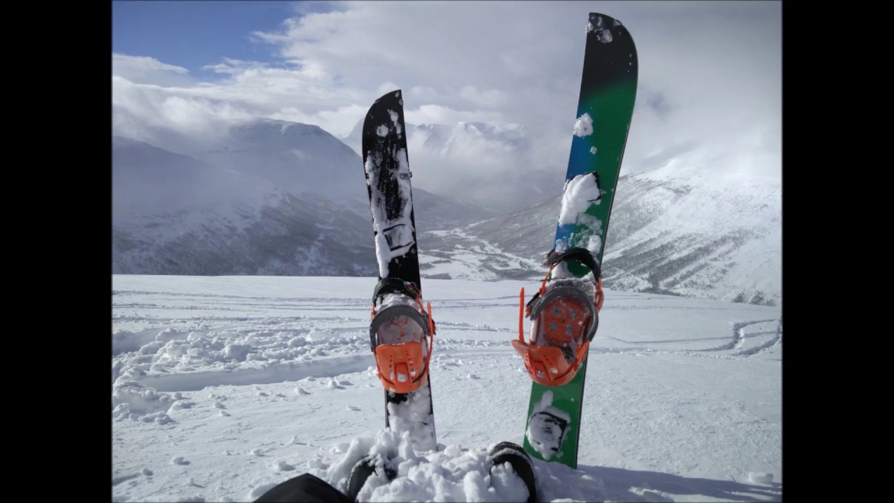 Splitboarding and ski touring in Tamokdalen, Norway