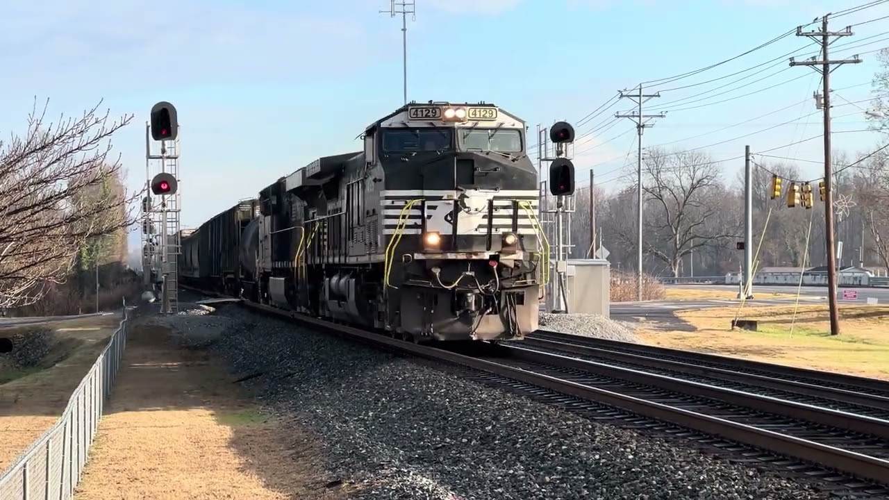 Norfolk Southern rolls south thru Spring City TN