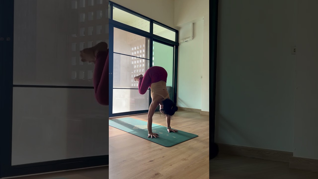 Jump Half Handstand #listenmeyoga