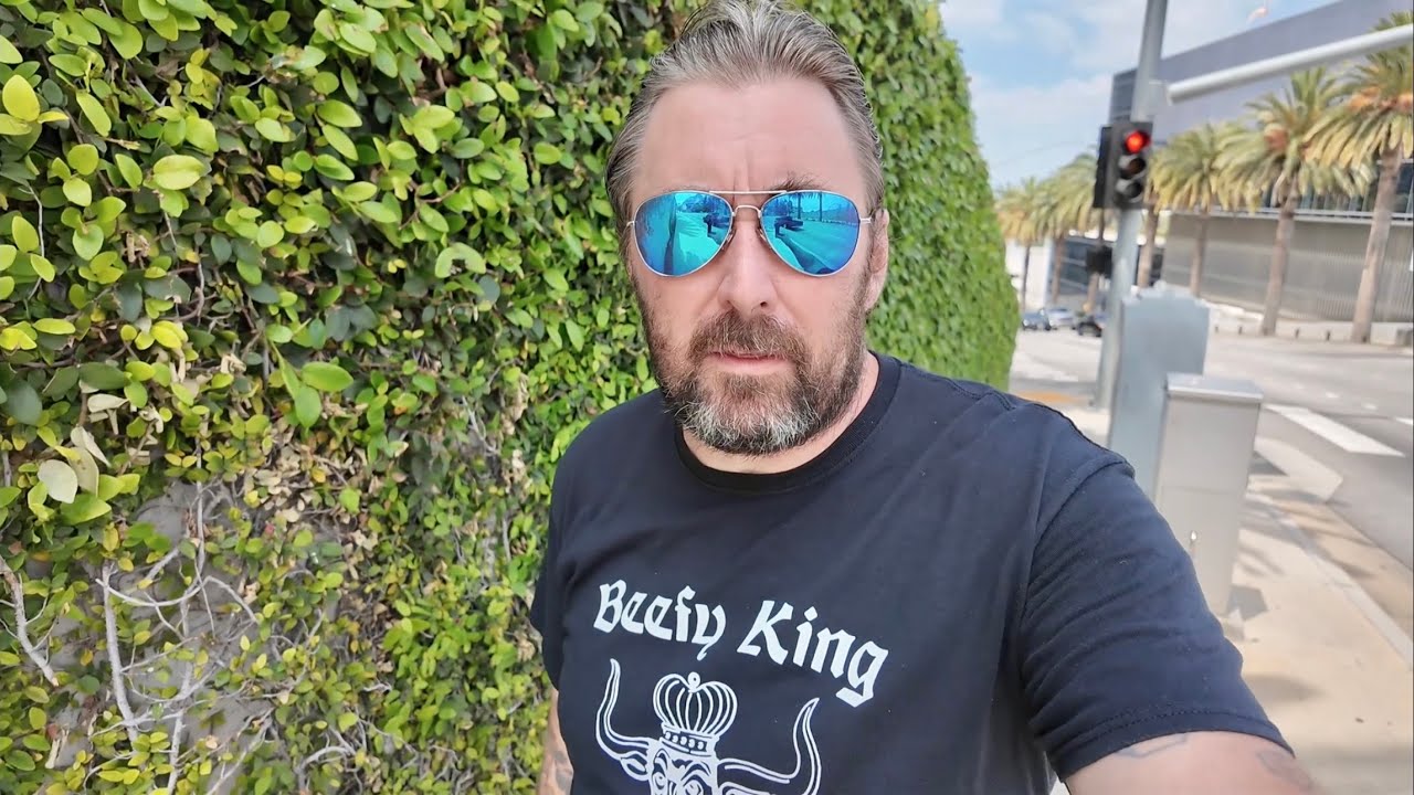 My Last Day In Los Angeles (Time To Go Home) - Bob’s Big Boy / NEW Starbucks Mugs & The Donut Prince