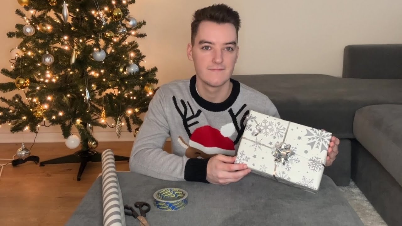 [ASMR] Wrapping Christmas Presents
