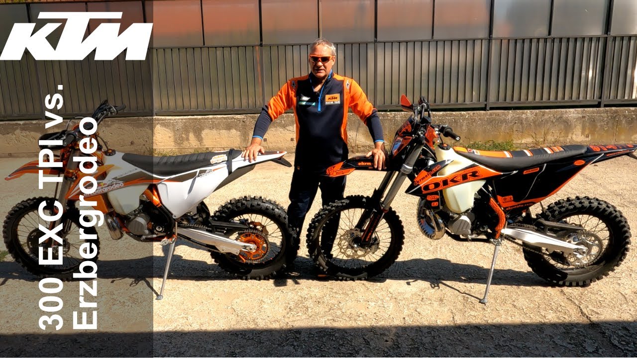 Porovnanie KTM 300 EXC TPI vs. KTM Erzbergrodeo 300 EXC TPI 2022. Aké sú hlavné rozdiely?