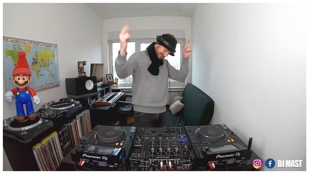 DJ MAST - LIVE SURPRISE #1