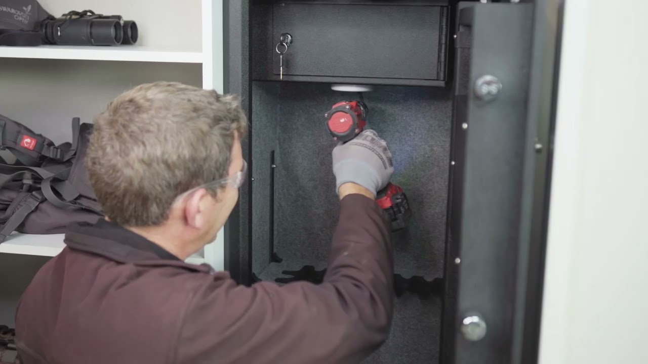 How to install a steel gun safe 🔒🔑 for the secure storage of firearms | Te Tari Pūreke