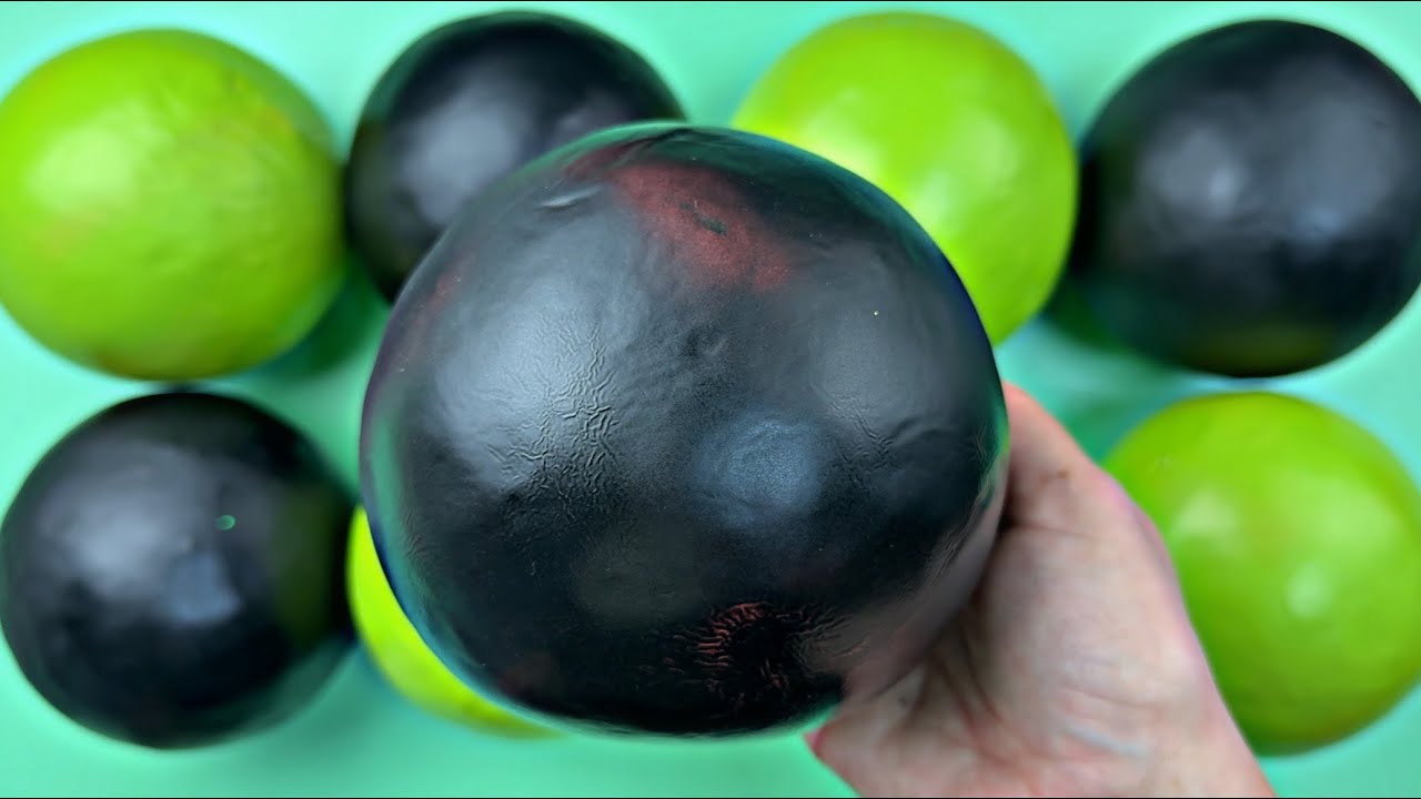 Cracking light plasticine
