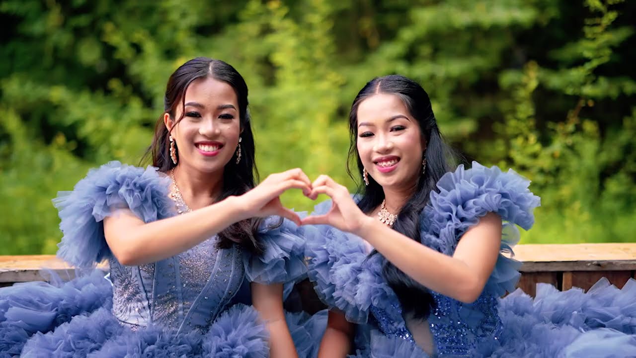 Antoinette & Jasmine @18