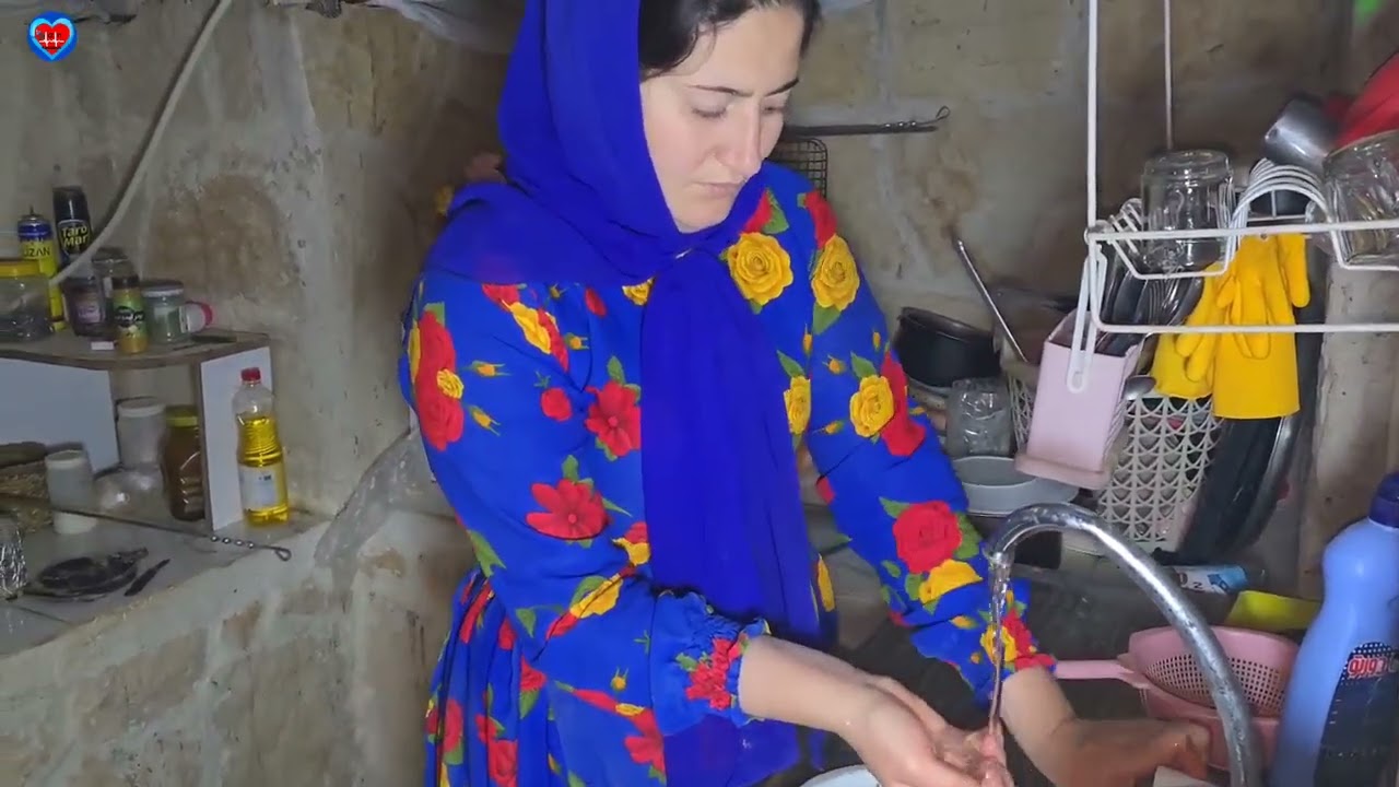 The Early Impact of War on Nomadic People: A Nomadic Lady Thinking of a Solution