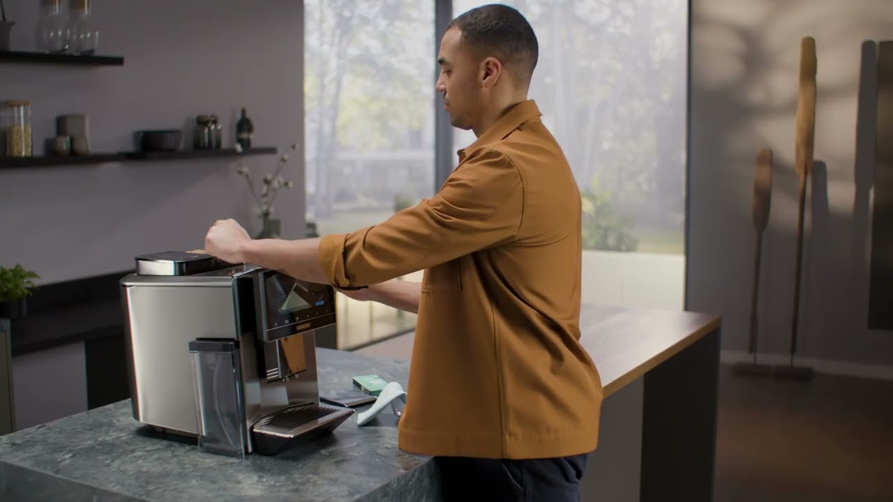 Siemens EQ900 - jak czyścić i odkamieniać