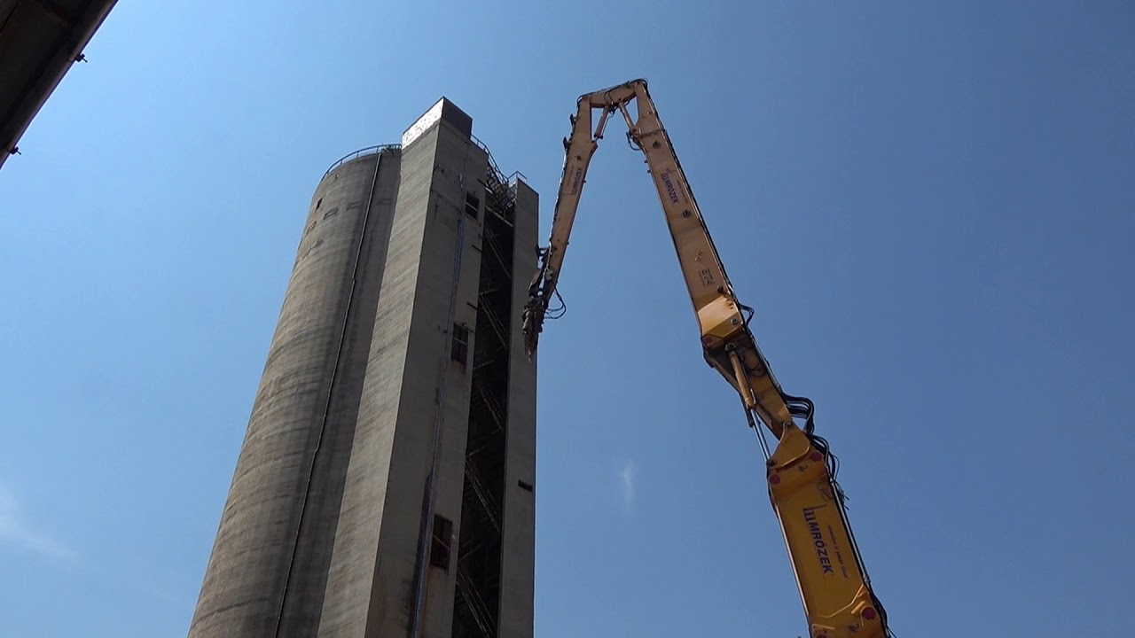 LIEBHERR 974 with boom 55m, demolition of building, Czech Republic, Mrozek company