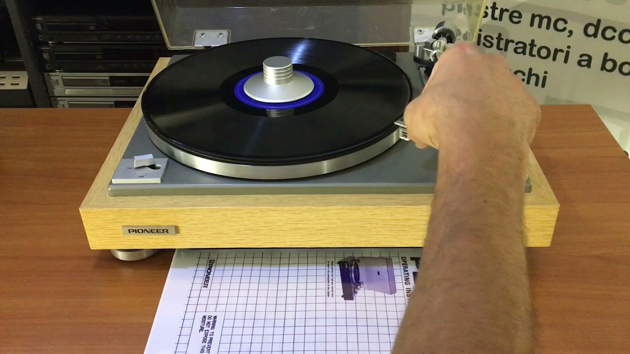 Pioneer PL A45D. Giradischi trazione a cinghia automatico, anno 1974. 33 / 45 giri, circa 9 kg!
