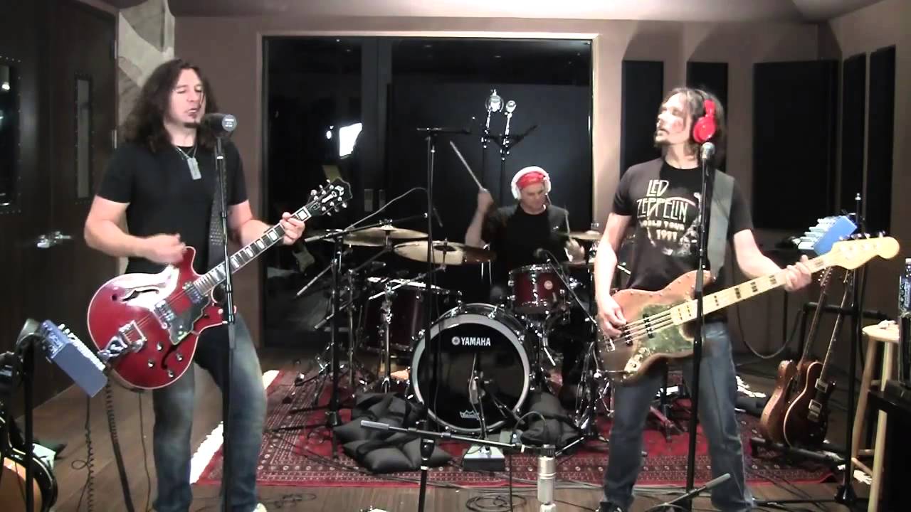 Phil X (Bon Jovi) and The Drills AC/DC's Highway to Hell cover