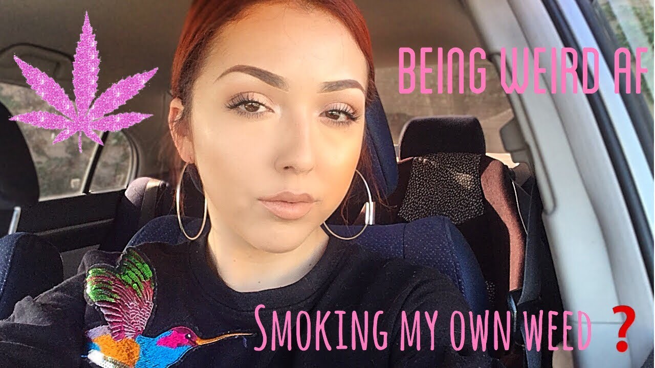 SUNDAY SMOKE SESH IN MY CAR!