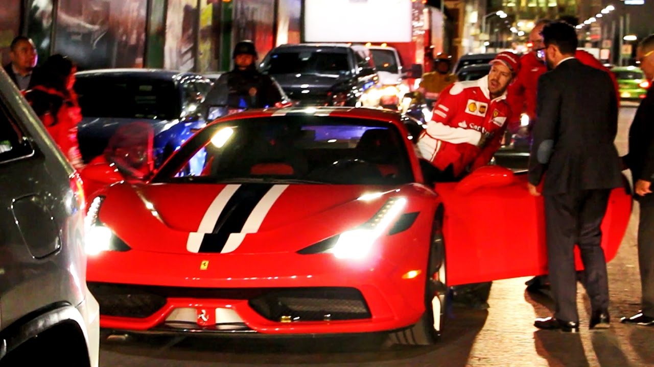 Sebastian Vettel abordo de un Ferrari 458 Speciale en Polanco - México